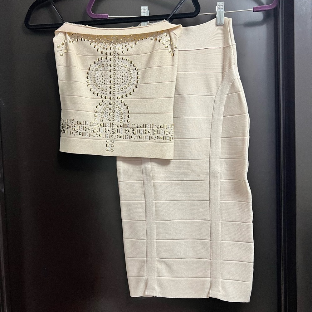 Women skirt and blouse set
